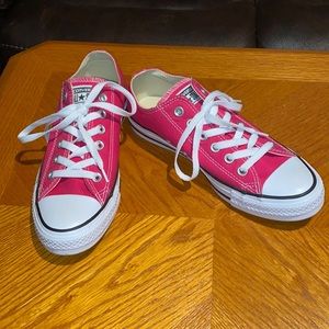 NWOT pink converse all stars